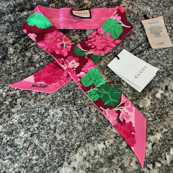 Gucci Pink Silk Floral Print Ken Scott Twilly - Picture 1 of 7